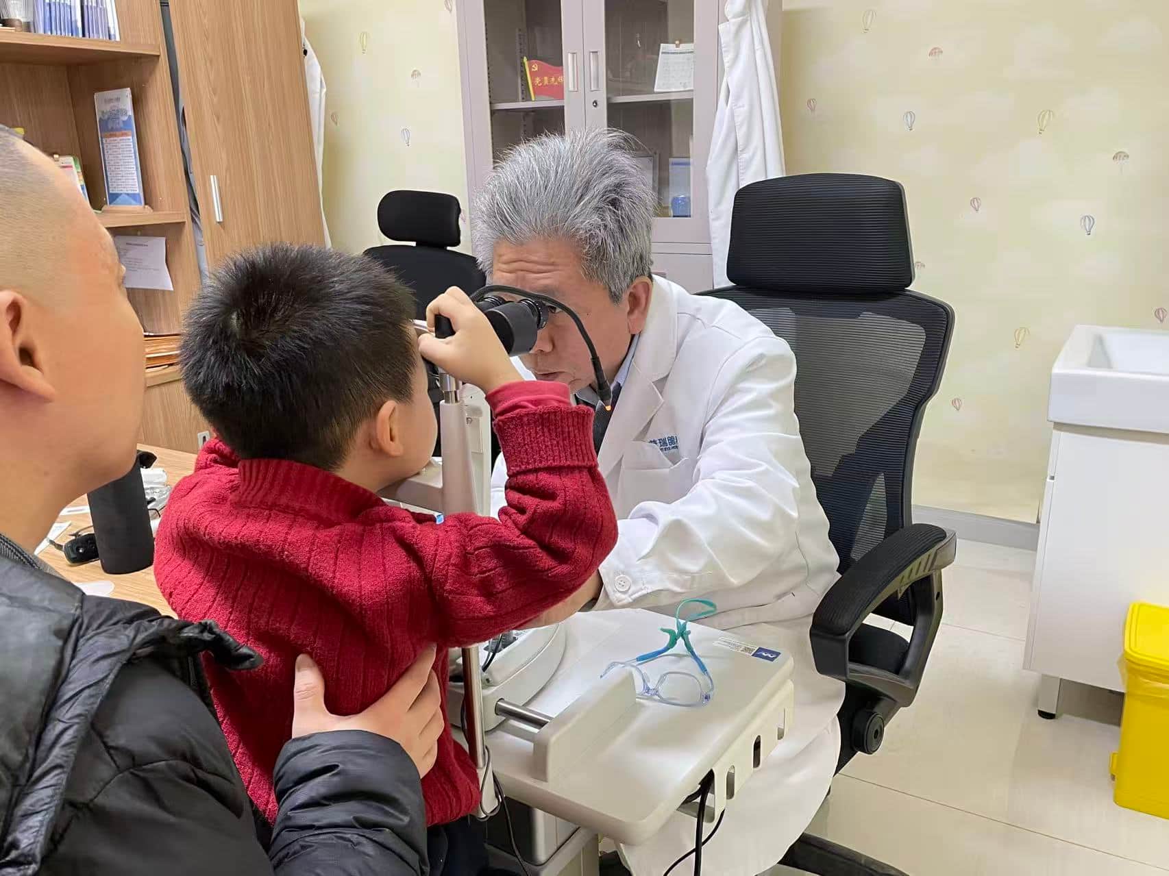 开学后孩子近视“猛涨”?沈阳普瑞眼科专家支招科学防控