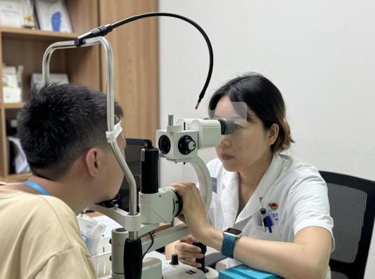 屈光专科“黄金CP”强强联合！为高考生近视手术保驾护航